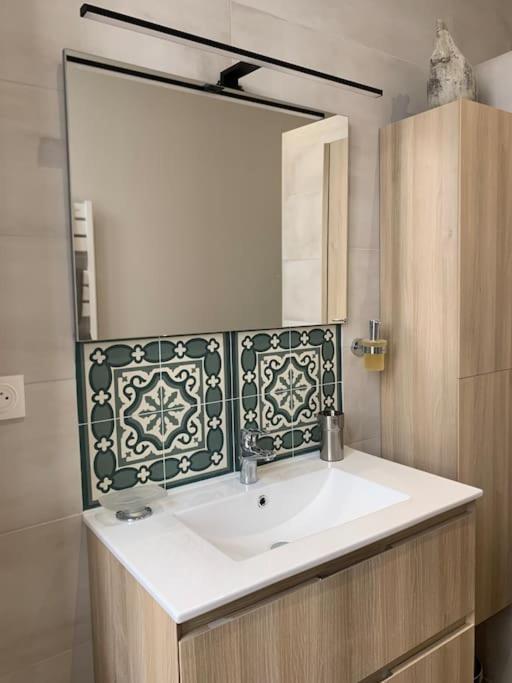 Cosy Joliette, Central, Climatise, 2 Chambres, Wifi, Garage Marselha Exterior foto